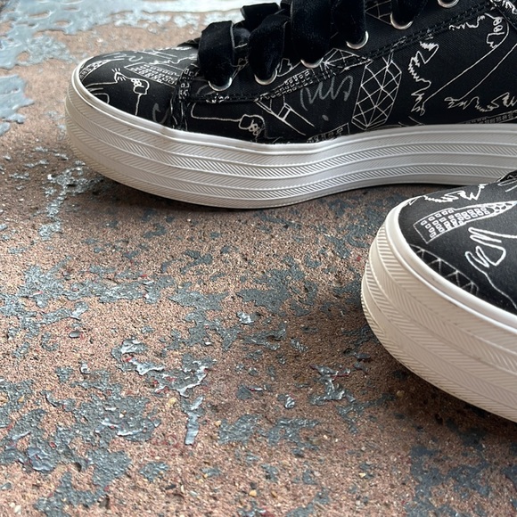 Keds x CJW Triple Kick Signature Print - Black & White, Velvet Laced, Women’s 9 - Picture 4 of 15